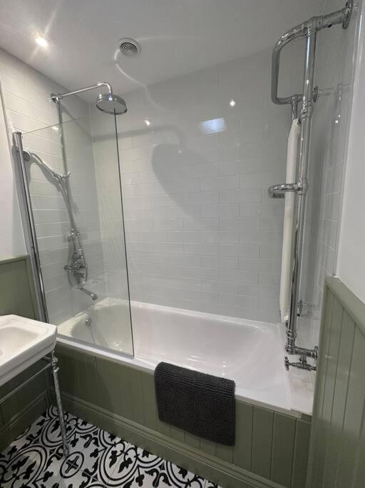 Riverside 3 Bed House Villa Winchester Buitenkant foto
